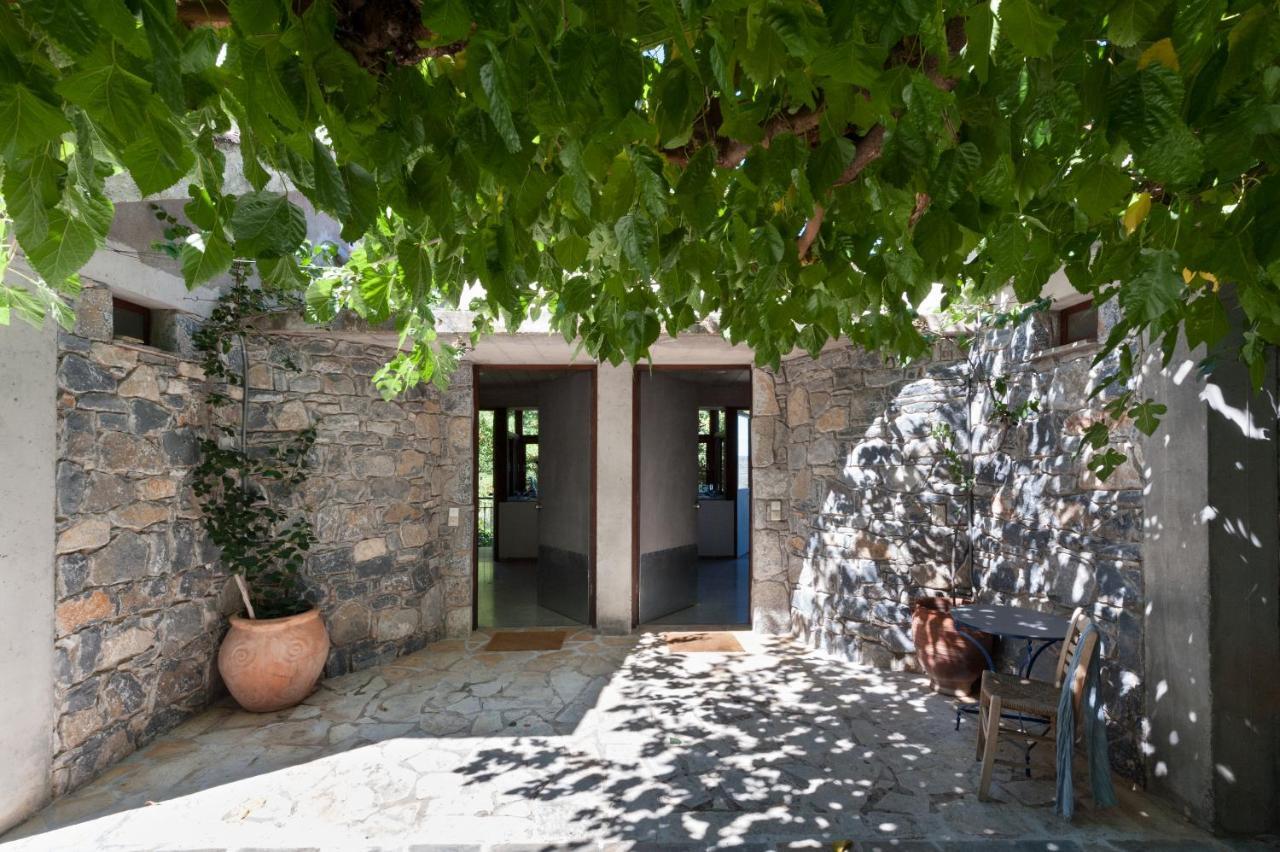 Studios Kyparissi & Spa Tyros Exterior photo