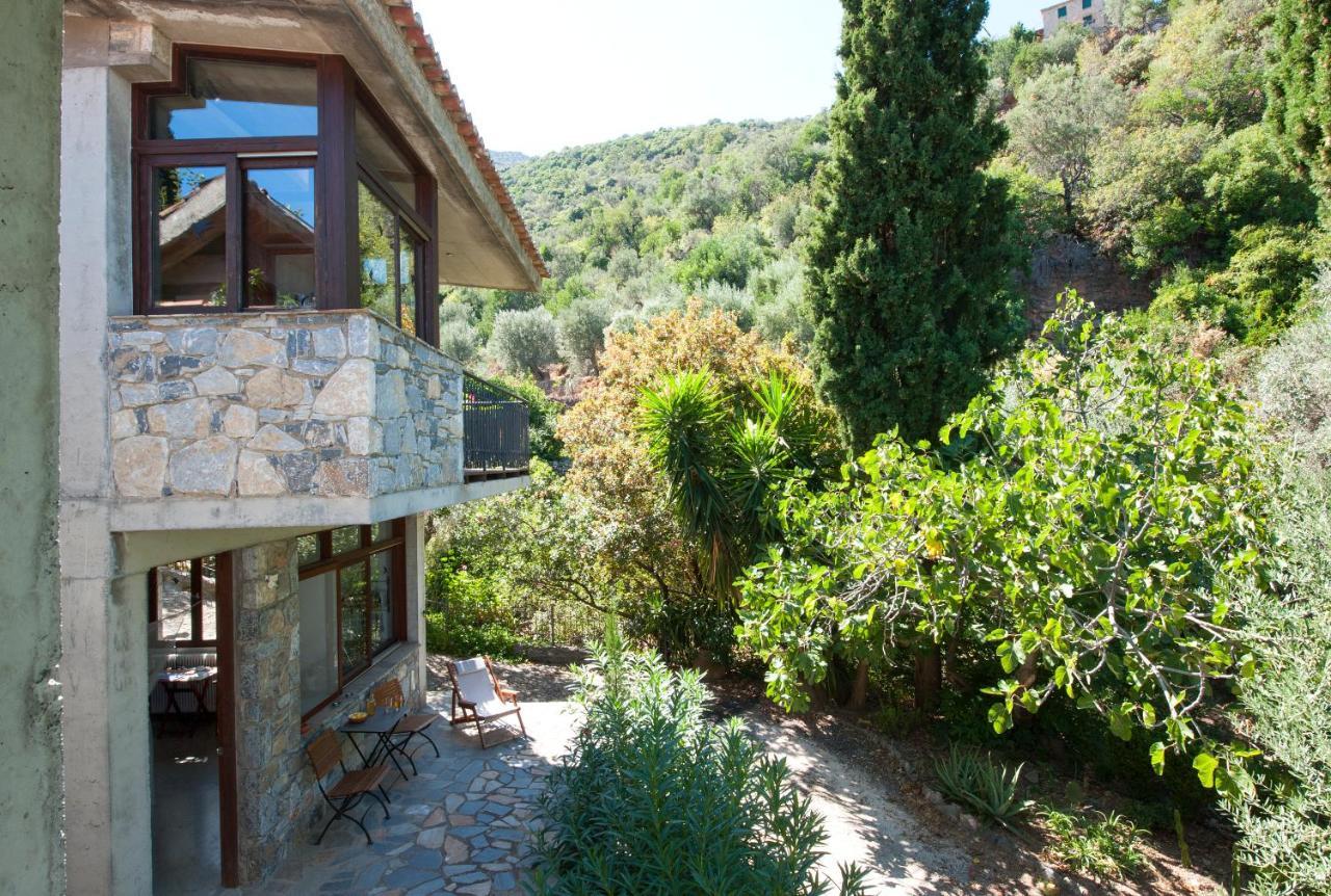 Studios Kyparissi & Spa Tyros Exterior photo