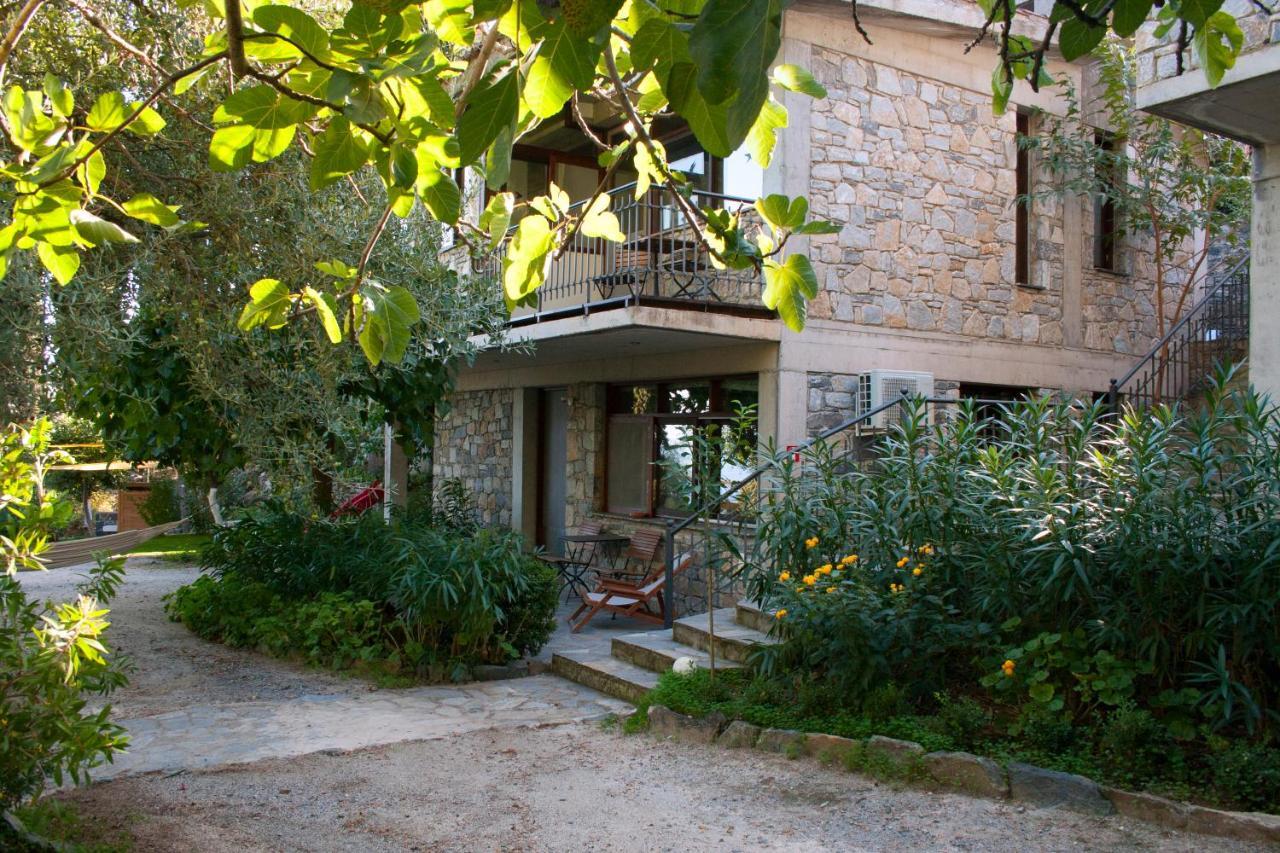 Studios Kyparissi & Spa Tyros Exterior photo